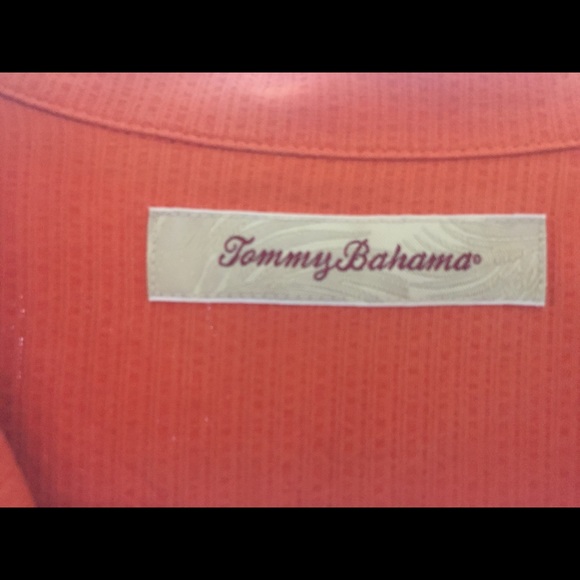 Tommy Bahama men’s silk camp shirt - Picture 4 of 5